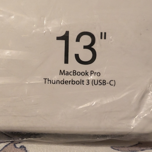 MacBook Pro Snap Jacket - Picture 3 of 6